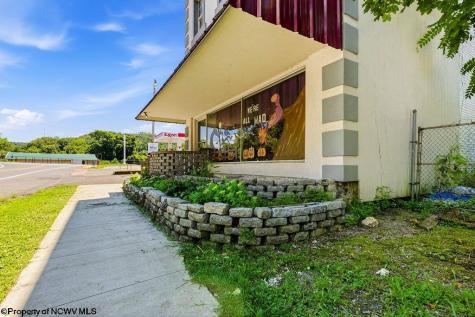 122 Yates Avenue Grafton WV 26354
