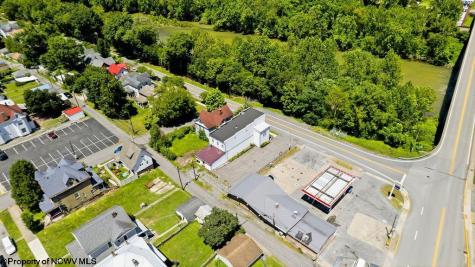 122 Yates Avenue Grafton WV 26354