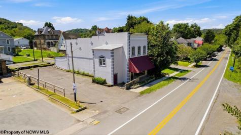 122 Yates Avenue Grafton WV 26354