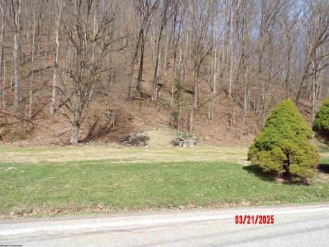 2511 Chenoweth Creek Road Elkins WV 26241