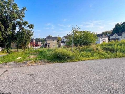 1107 Center Street Fairmont WV 26554
