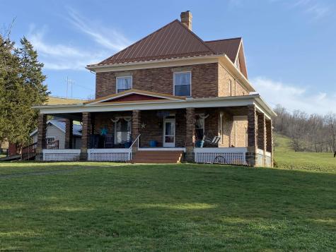 16 Meadowdale Road Fairmont WV 26554