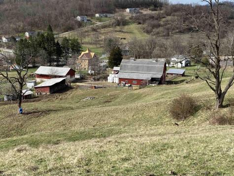 16 Meadowdale Road Fairmont WV 26554