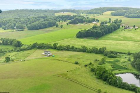 14 Meadow Lark Drive Bruceton Mills WV 26525