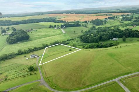 14 Meadow Lark Drive Bruceton Mills WV 26525