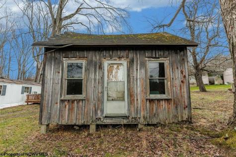 202 Norway Loop Road Fairmont WV 26554