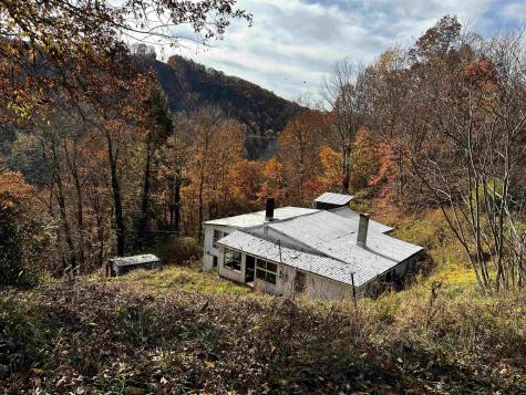 2878 Mackeyville Road Hambleton WV 26269