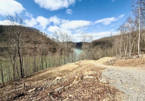 2 Brooklyn Way Moatsville WV 26405