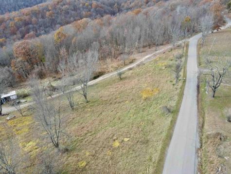 1945 Wilson Ridge Road Duck WV 25063