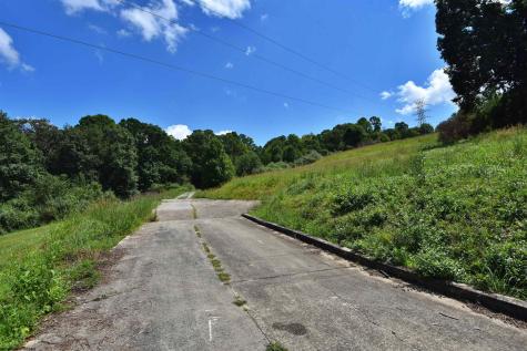 42 Carlson Drive Grafton WV 26354