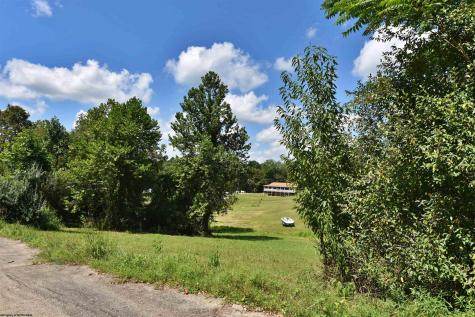 42 Carlson Drive Grafton WV 26354