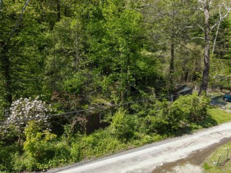 136 Birch Hollow Road Morgantown WV 26508