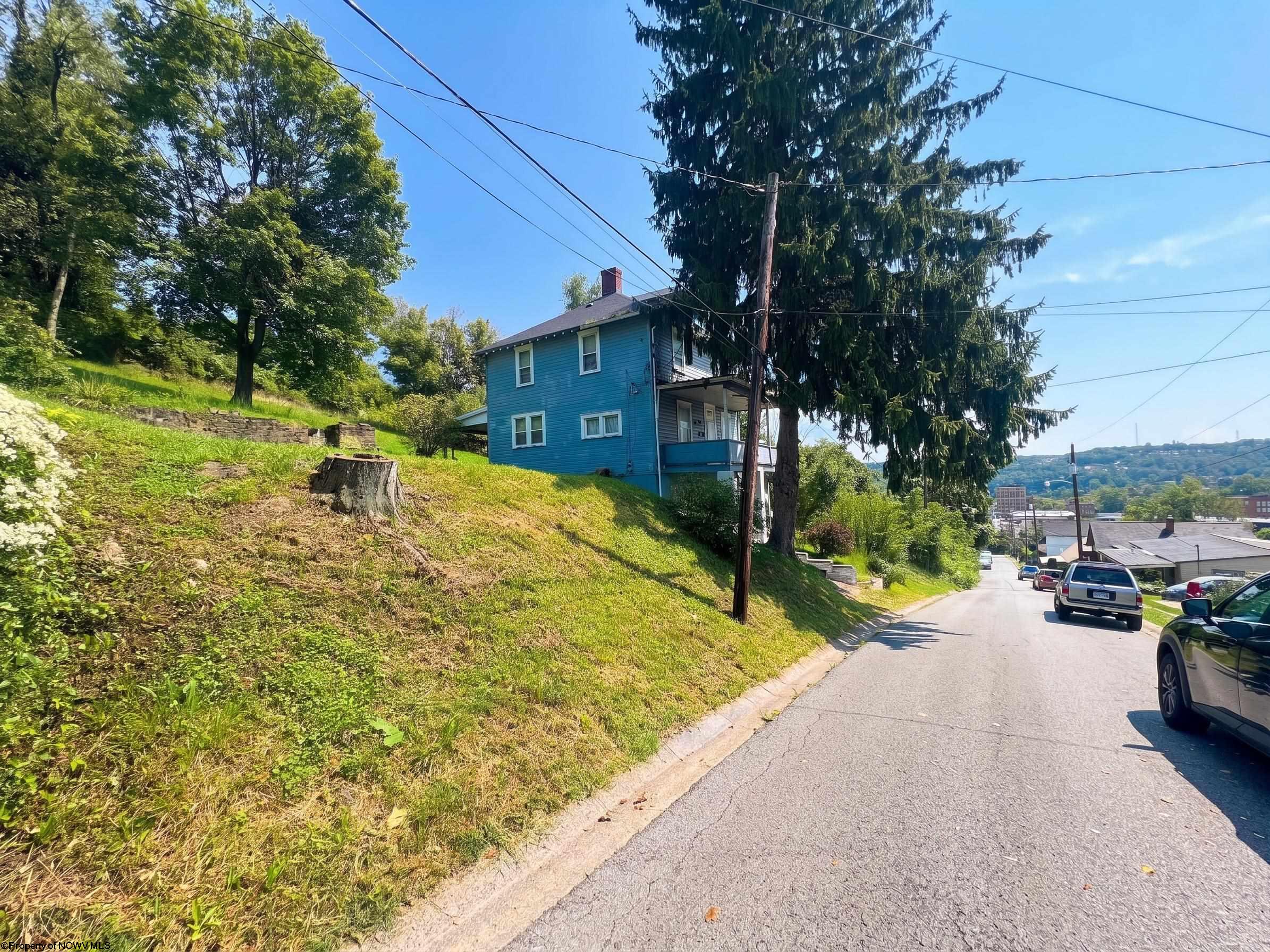 634 Monroe Street Fairmont WV 26554