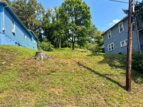 634 Monroe Street Fairmont WV 26554