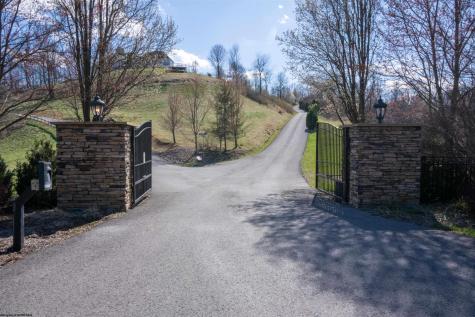 2 Benton Grove Road Morgantown WV 26508
