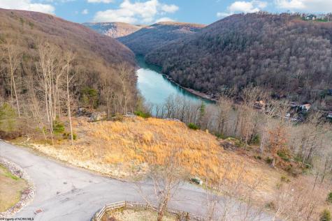 182 Oak Ridge Lane Morgantown WV 26508