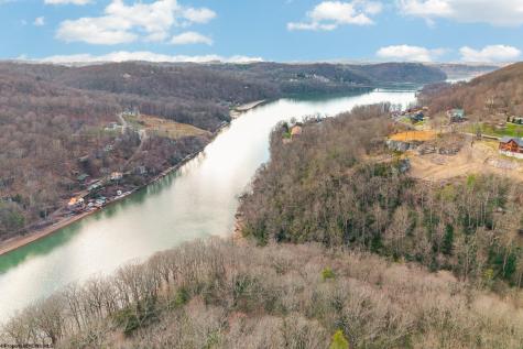 182 Oak Ridge Lane Morgantown WV 26508