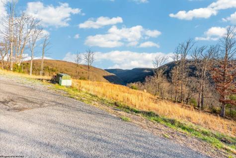 182 Oak Ridge Lane Morgantown WV 26508