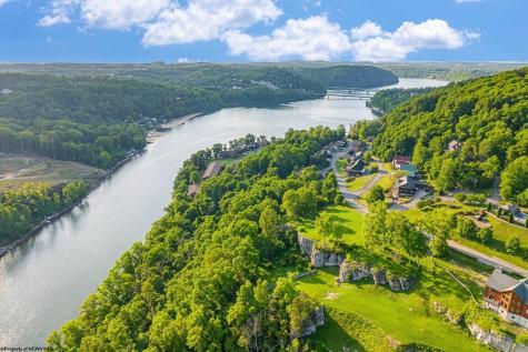 182 Oak Ridge Lane Morgantown WV 26508
