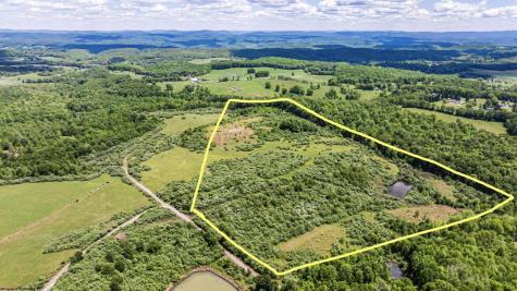 6 Gladesville Road Independence WV 26374