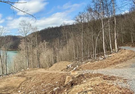 6 Brooklyn Way Moatsville WV 26405