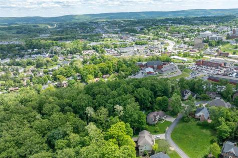 2019 White Oak Drive Morgantown WV 26505