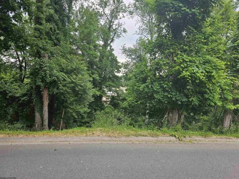 12 Overhill Road Fairmont WV 26554