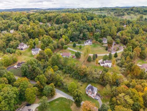 6 Thistledown Lane Morgantown WV 26508