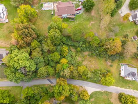6 Thistledown Lane Morgantown WV 26508
