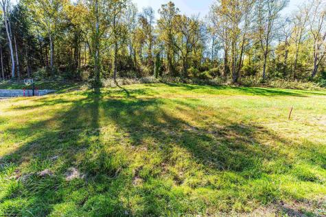 13 Trail Drive Morgantown WV 26508