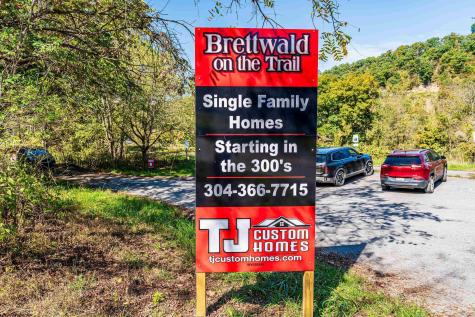 13 Trail Drive Morgantown WV 26508