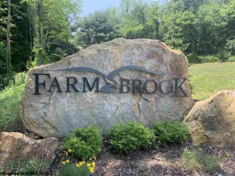 4 Farm Brook Lane Morgantown WV 26505