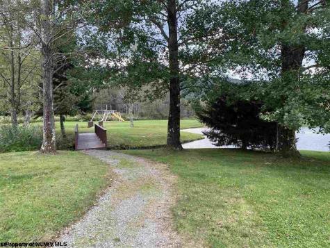 47 Mountain View Drive Davis WV 26260