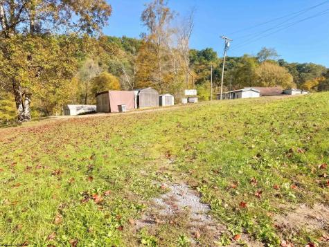 9 Dominion Lane Fairmont WV 26554