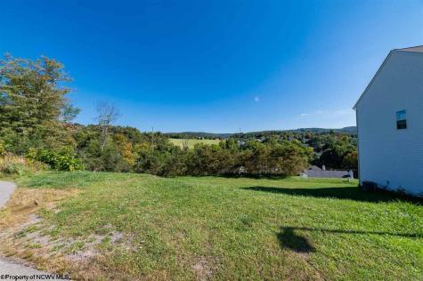 17 Brookdale Drive Morgantown WV 26508