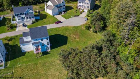 17 Brookdale Drive Morgantown WV 26508