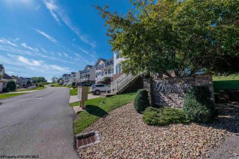 17 Brookdale Drive Morgantown WV 26508