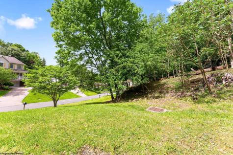 104 Forest Drive Morgantown WV 26505