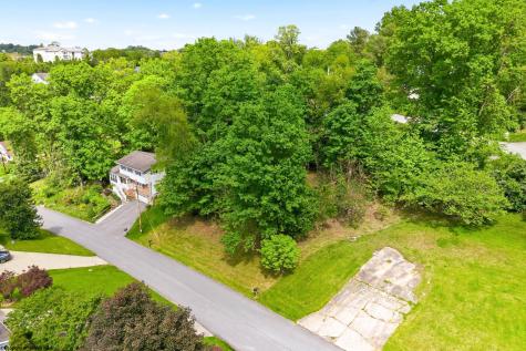 104 Forest Drive Morgantown WV 26505