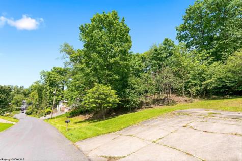 104 Forest Drive Morgantown WV 26505