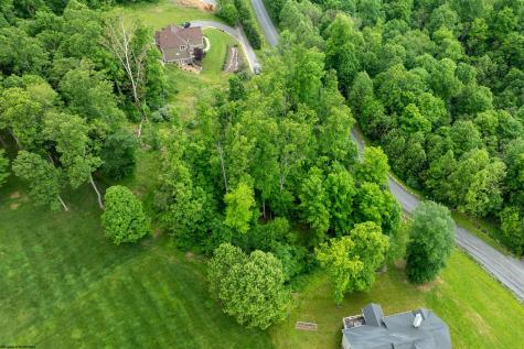 32 Falling Water Lane Morgantown WV 26508