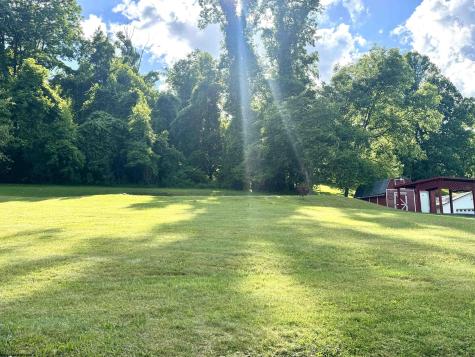 446 Deegan Lake Drive Bridgeport WV 26330