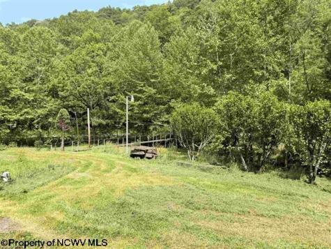 8557 Copley Road Weston WV 26452