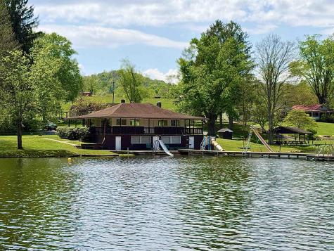 99 Crystal Lake West Union WV 26456