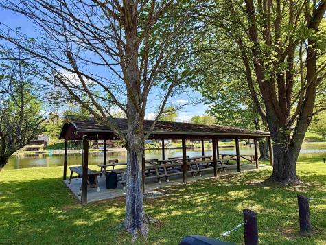 99 Crystal Lake West Union WV 26456