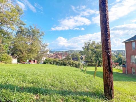 215 Hamilton Street Fairmont WV 26554