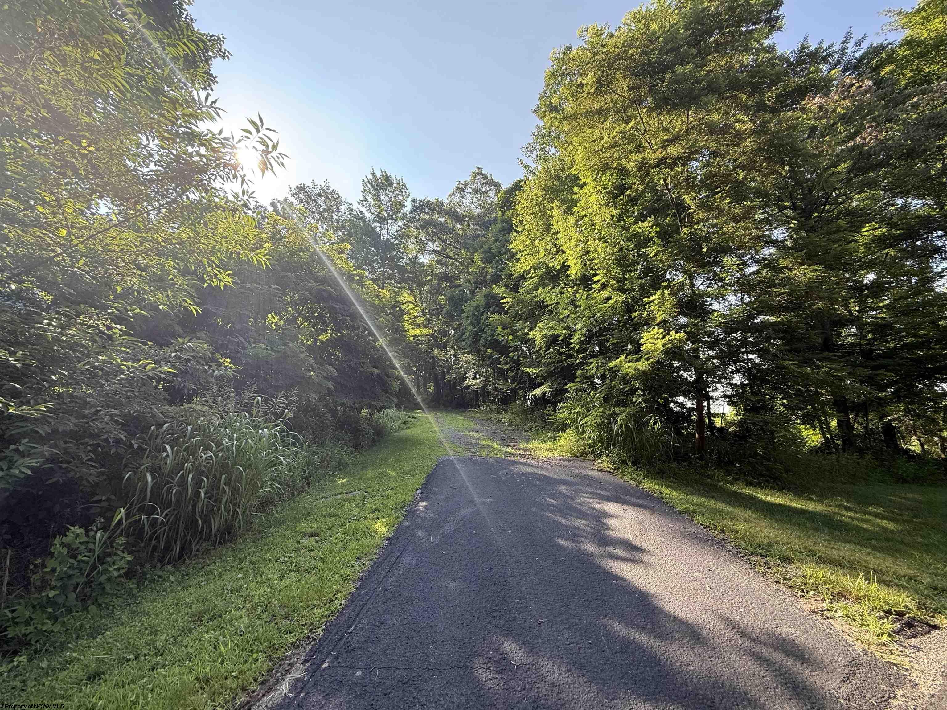 27 Dove Drive Morgantown WV 26508