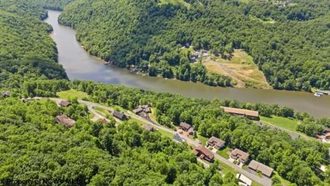 33 Pike Loop Road Morgantown WV 26508