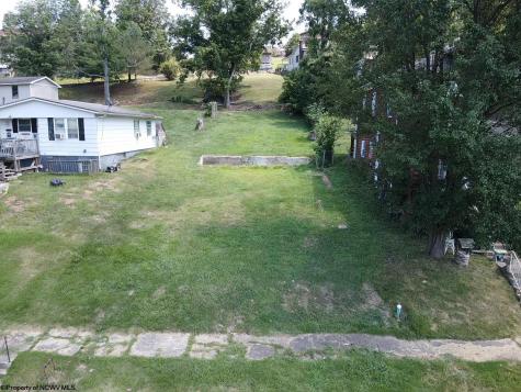 501 Braxton Street Gassaway WV 26624