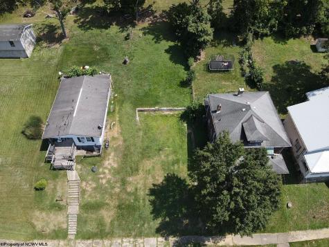 501 Braxton Street Gassaway WV 26624